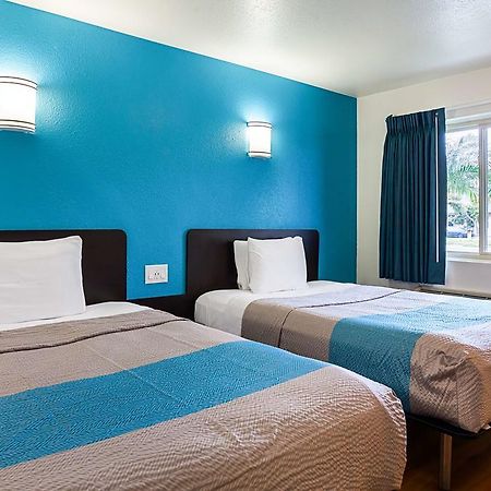 Motel 6-Ventura, Ca - Downtown Eksteriør bilde