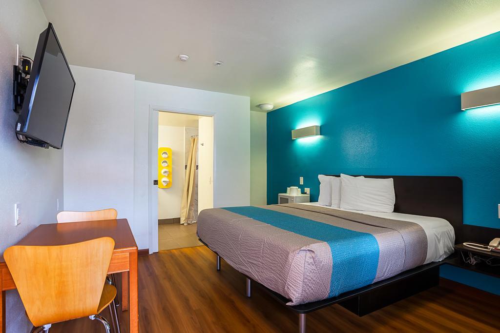 Motel 6-Ventura, Ca - Downtown Eksteriør bilde
