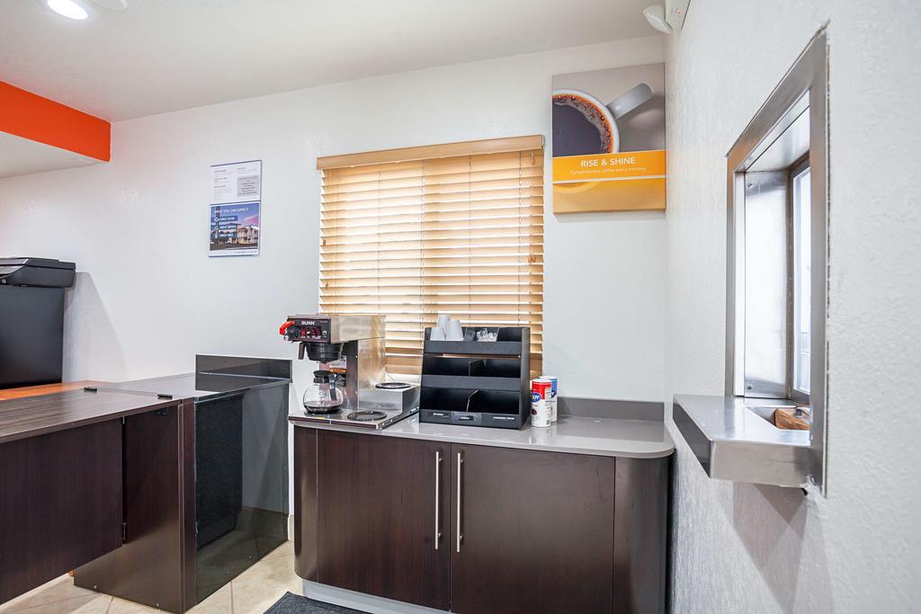 Motel 6-Ventura, Ca - Downtown Eksteriør bilde