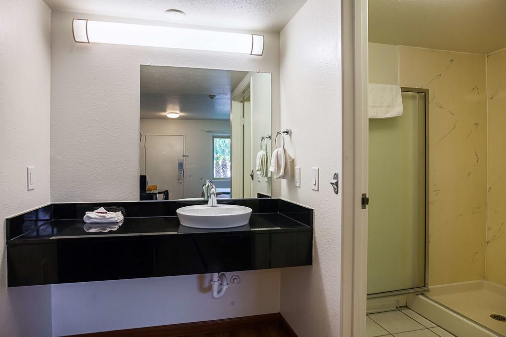 Motel 6-Ventura, Ca - Downtown Eksteriør bilde