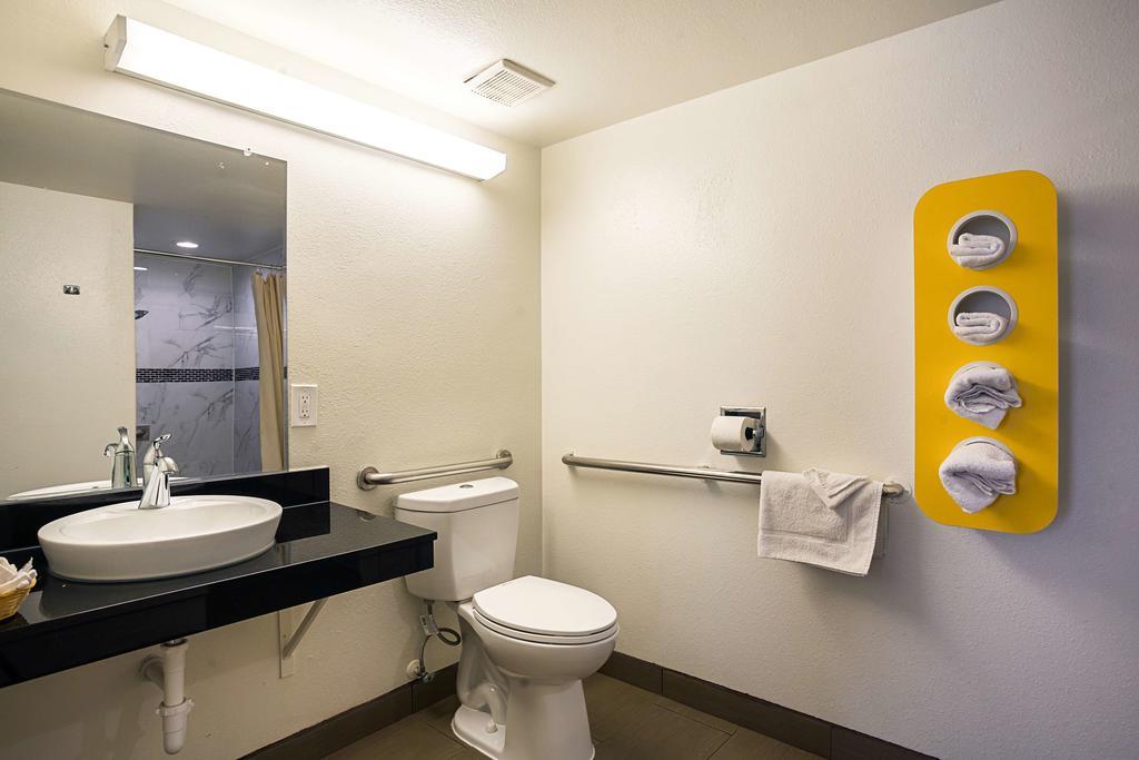 Motel 6-Ventura, Ca - Downtown Eksteriør bilde