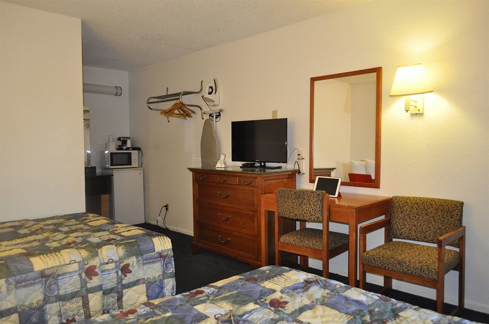 Motel 6-Ventura, Ca - Downtown Eksteriør bilde