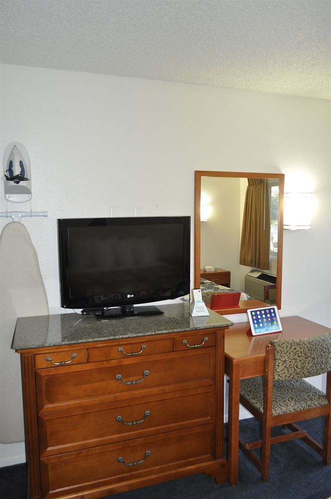 Motel 6-Ventura, Ca - Downtown Eksteriør bilde
